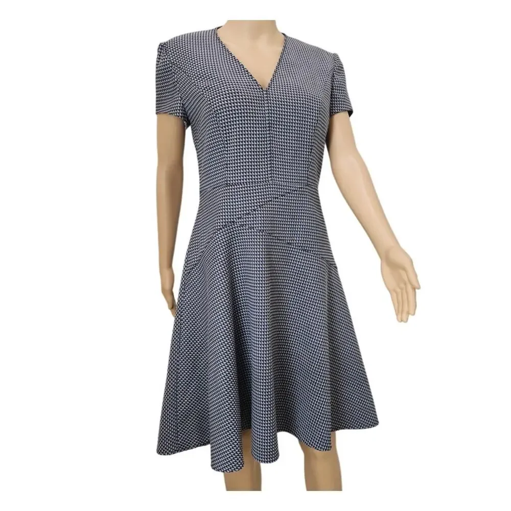 Purple Hugo Boss Halomi V Neck Fit & Flare Back Zip Dress Size 8 US 12 UK 44 IT - Picture 2 of 7